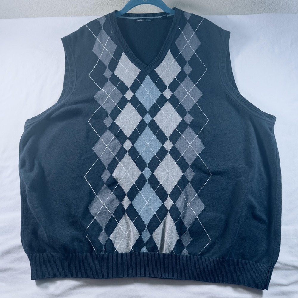 Van Heusen Studio Sweater Vest Mens 2XL Navy Blue Argyle Pullover Classic